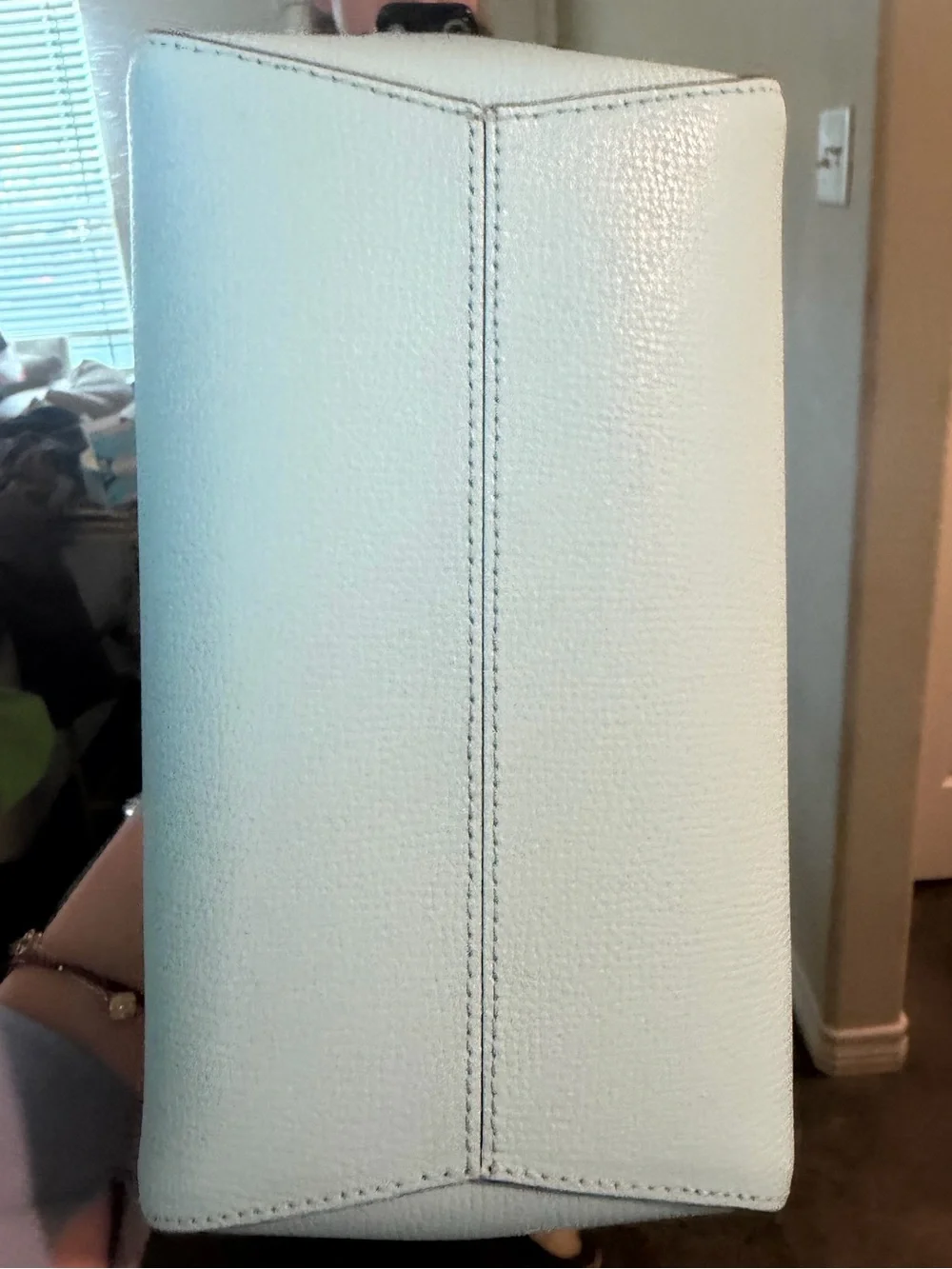 kate spade pebble texture